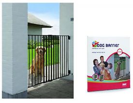 Savic Dog Barrier Gate Outdoor